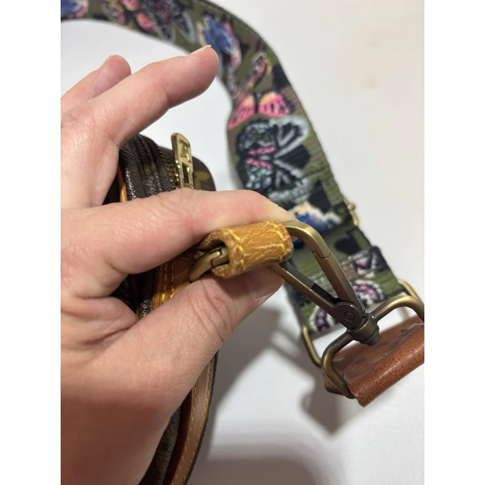New Vintage‎ Hand Painted Louis Vuitton